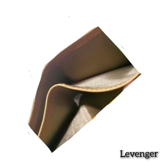 Levenger - Genuine Leather Bifold Wallet with Zippered Pocket for Change - Picture 4 of 7